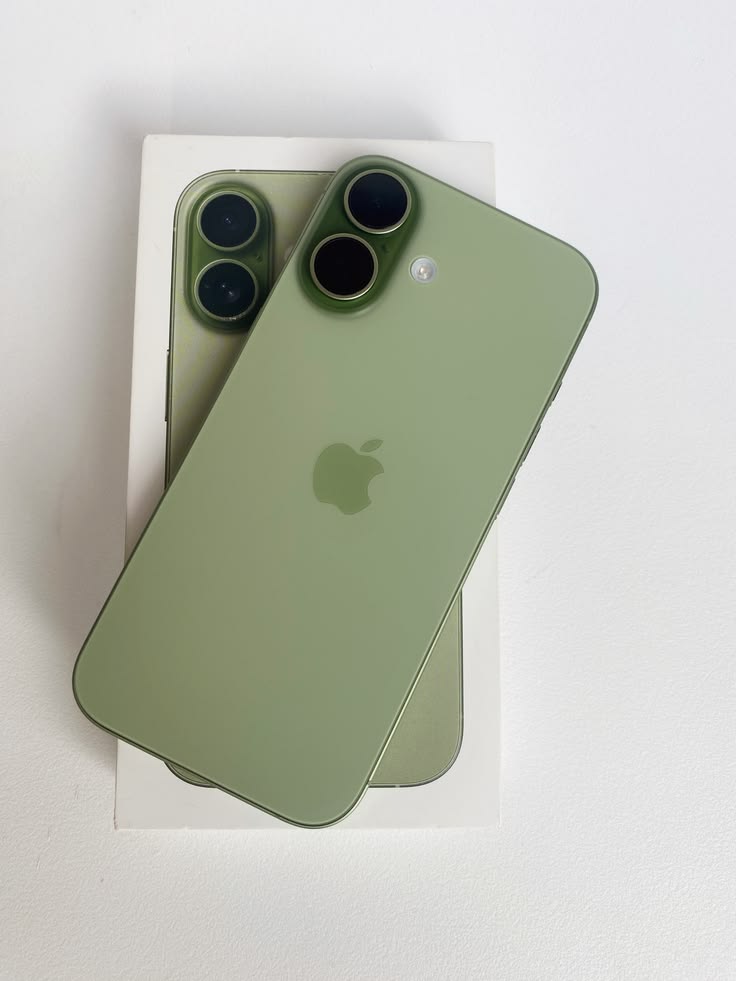 iPhone 17