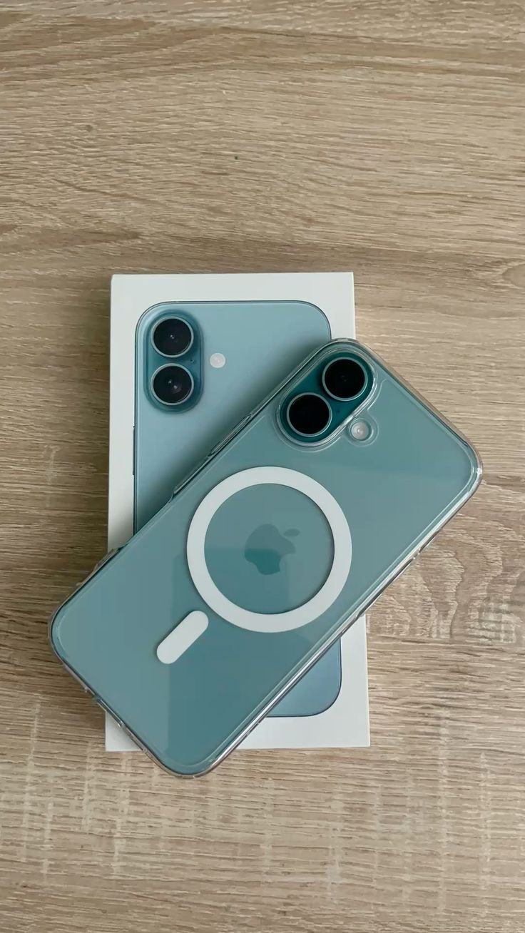 iPhone 16